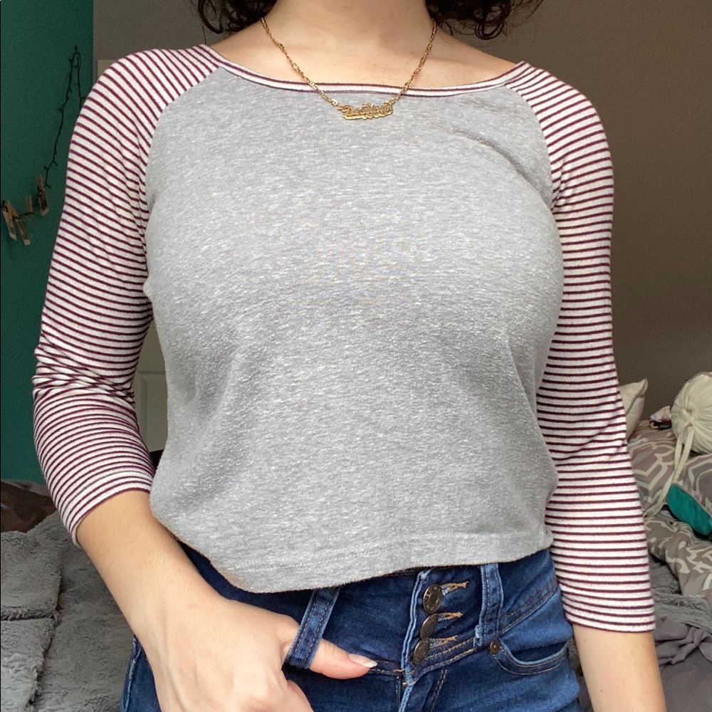 CHARLOTTE RUSSE 3/4 SLEEVE TOP